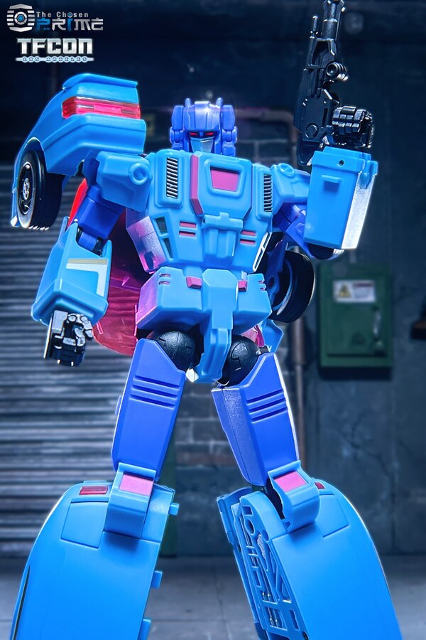 Image Of Fans Hobby MB 13B Bossman TFcon Los Angeles 2023 Exclusive  (8 of 17)